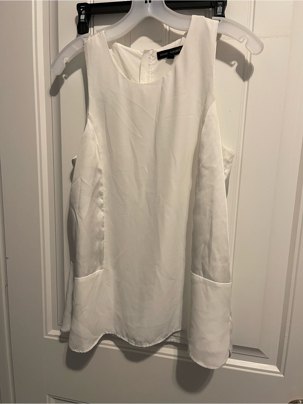 Banana Republic White Sleeveless Shell Top with Front Pockets